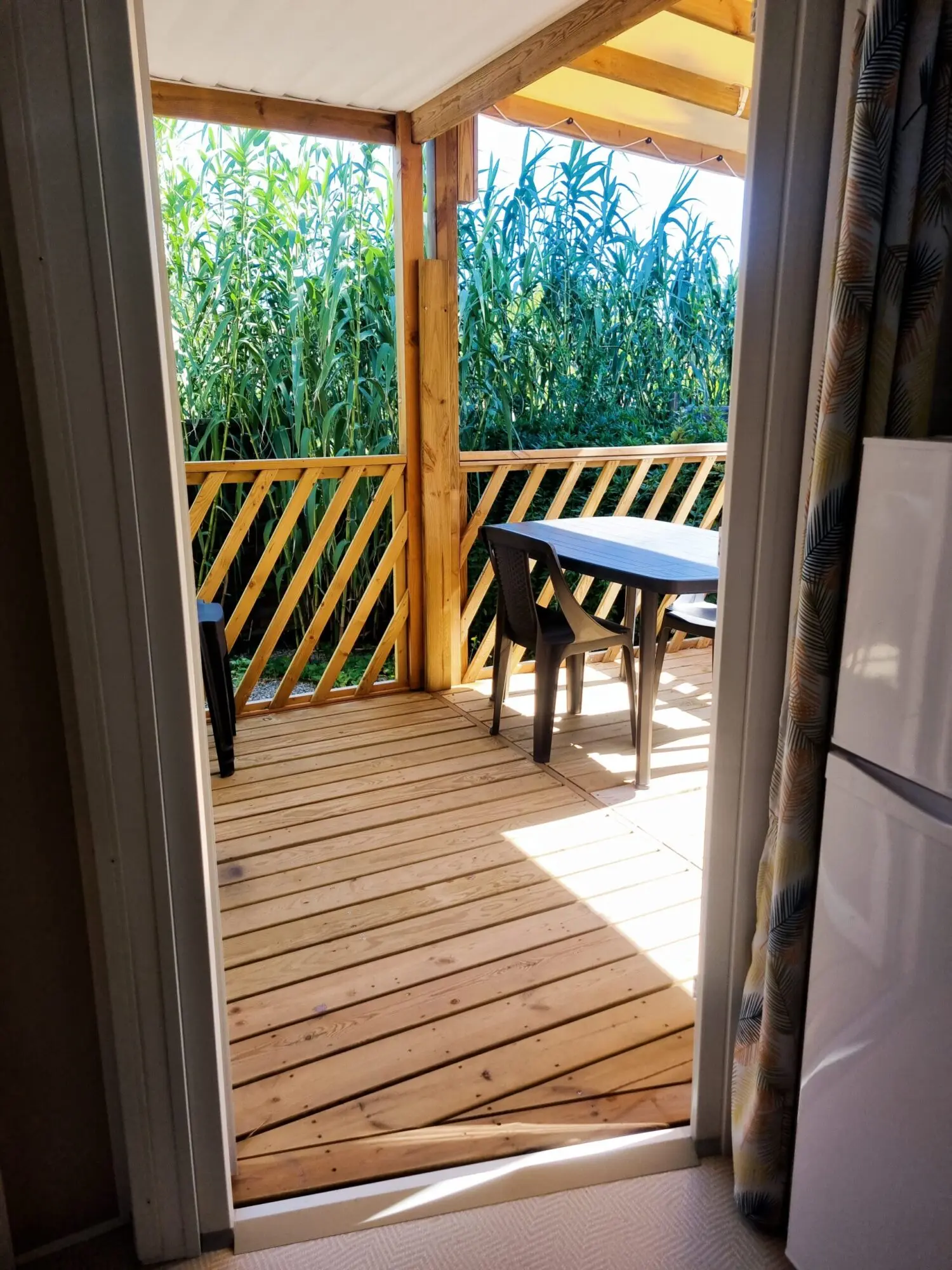 Location de mobil-home avec terssase ombragé au calme à Narbonne