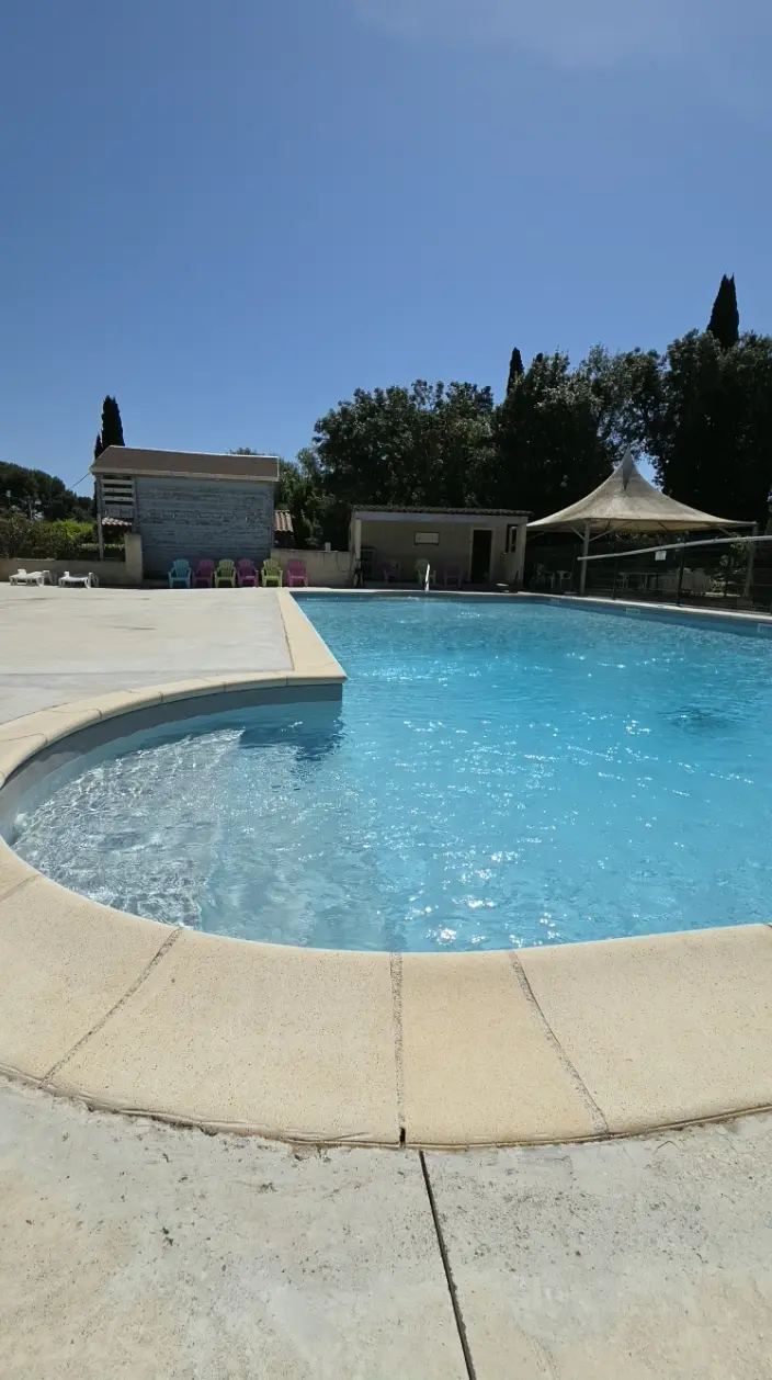 2026 piscine camping les floralys narbonne