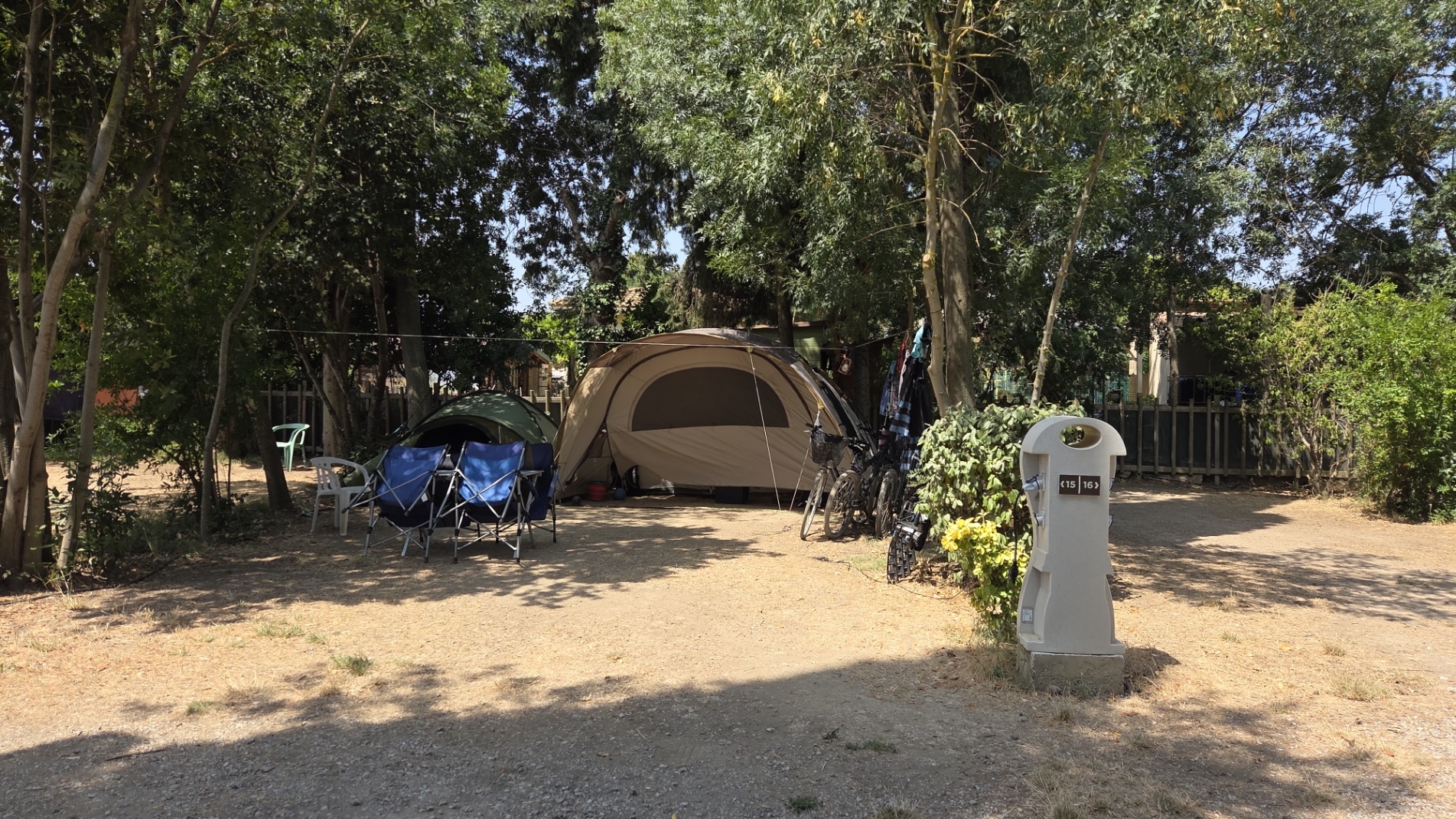 empl tente 15 072026 camping les floralys narbonne.jpg