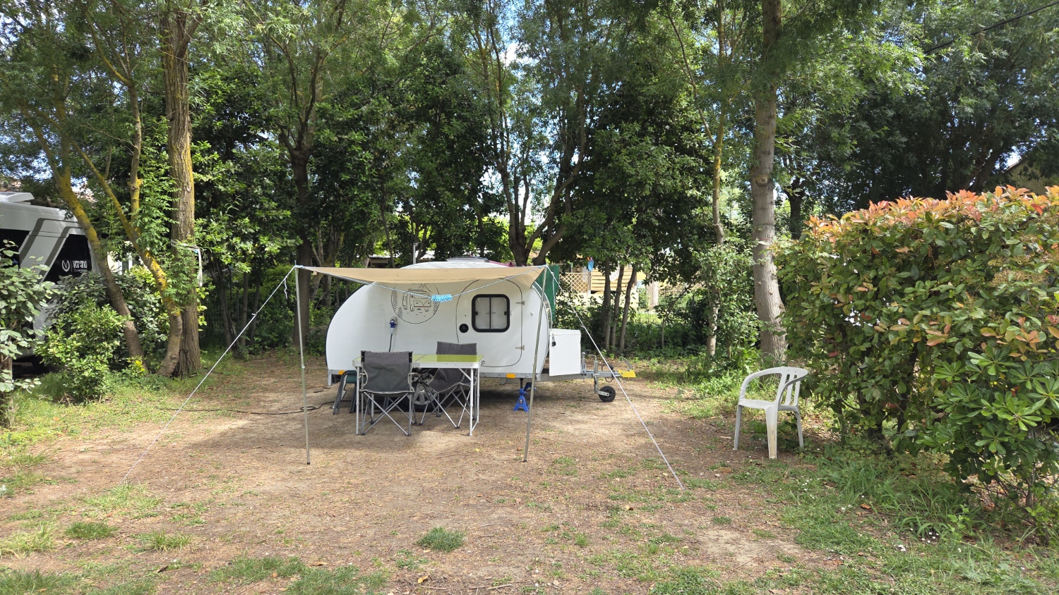 petite caravane camping les floralys narbonne
