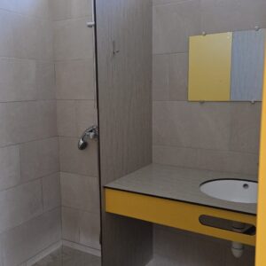 douche familial camping les floralys narbonne