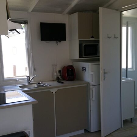 Location mobil-home climatisé confort+ au Camping les Floralys à Narbonne